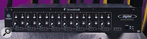 The flexible controls of the mic/line interface. The flexible controls of the mic/line interface.