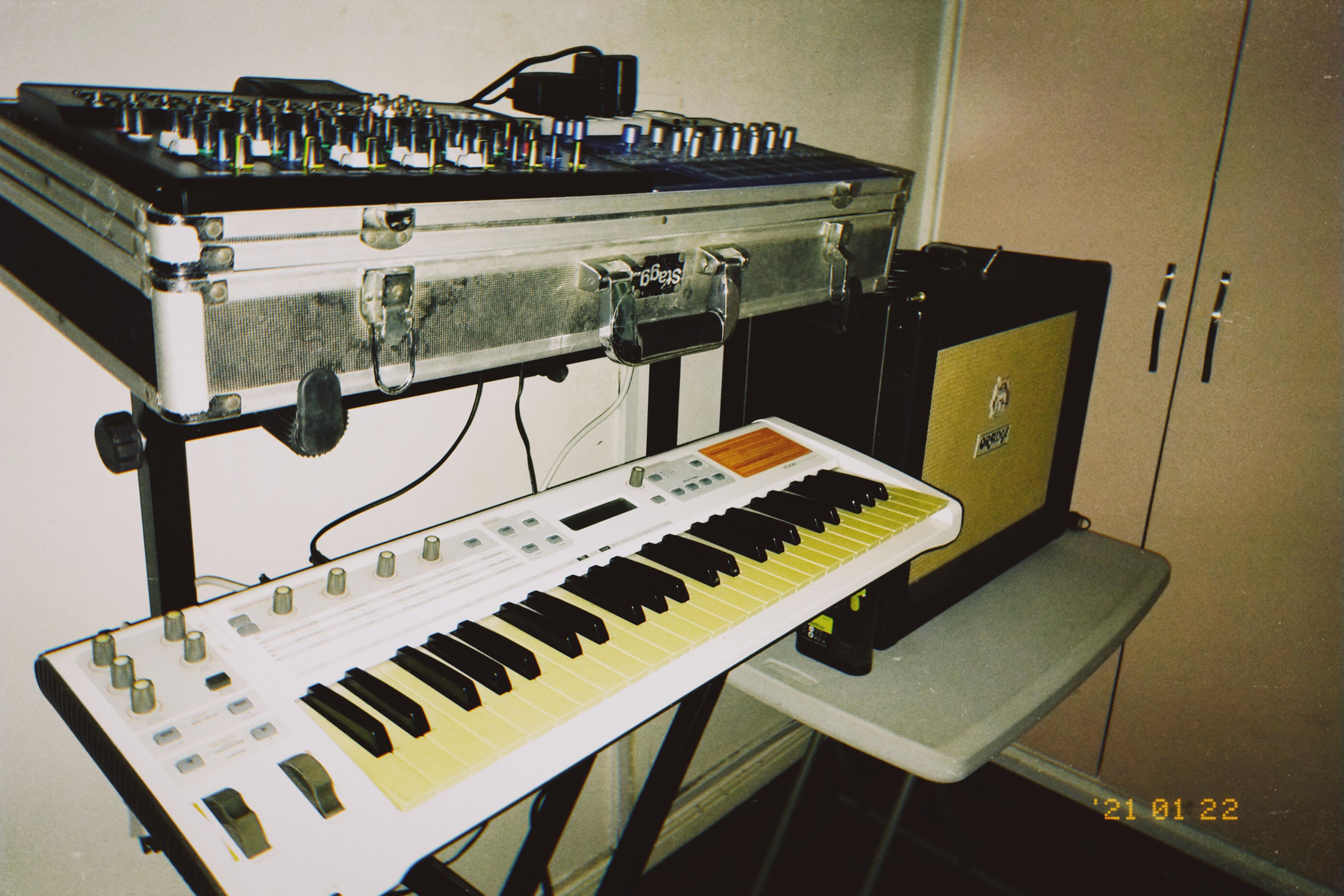 r/synthesizers - Adding modules to this at some point