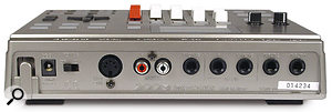 Two tracks can be recorded simultaneously, and an additional pair of input jacks allows you to play along to a drum machine or sequencer. Two tracks can be recorded simultaneously, and an additional pair of input jacks allows you to play along to a drum machine or sequencer.